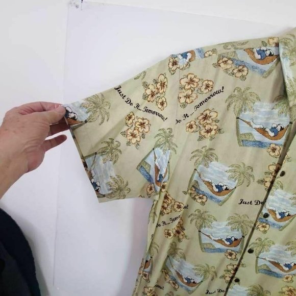 Big Dogs Mens Hawaiian Shirt Yellow Green Floral - Picture 4 of 8